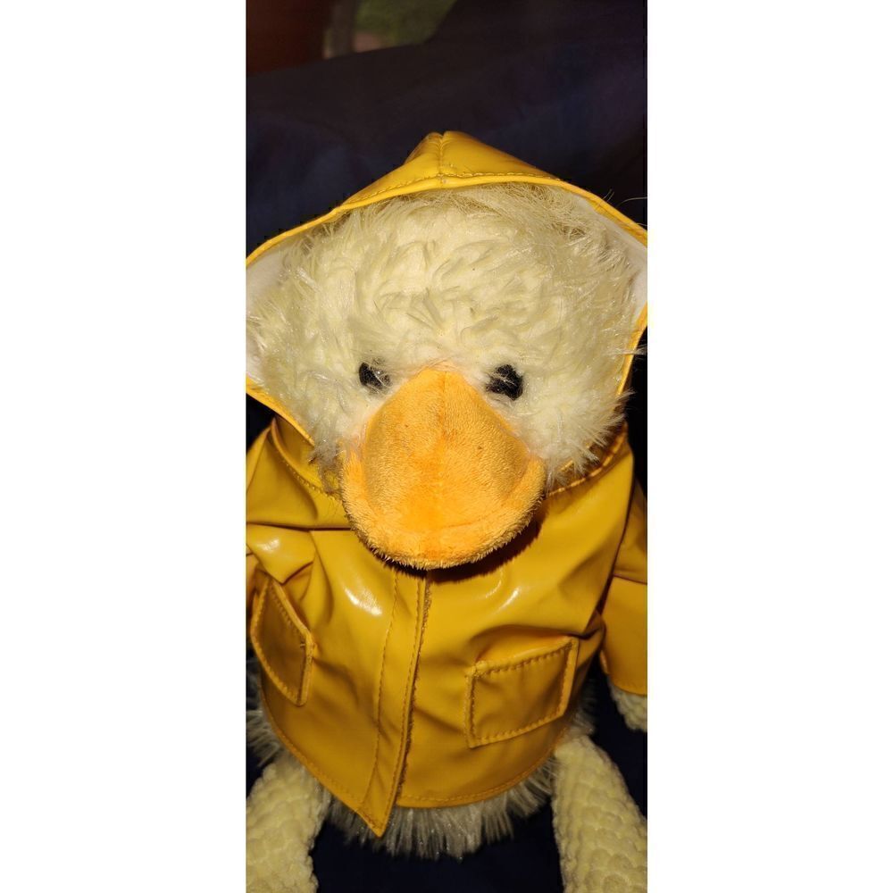 Scentsy Buddy Wellington the Duck Wearing Yellow Raincoat 16 inches Retired 2010